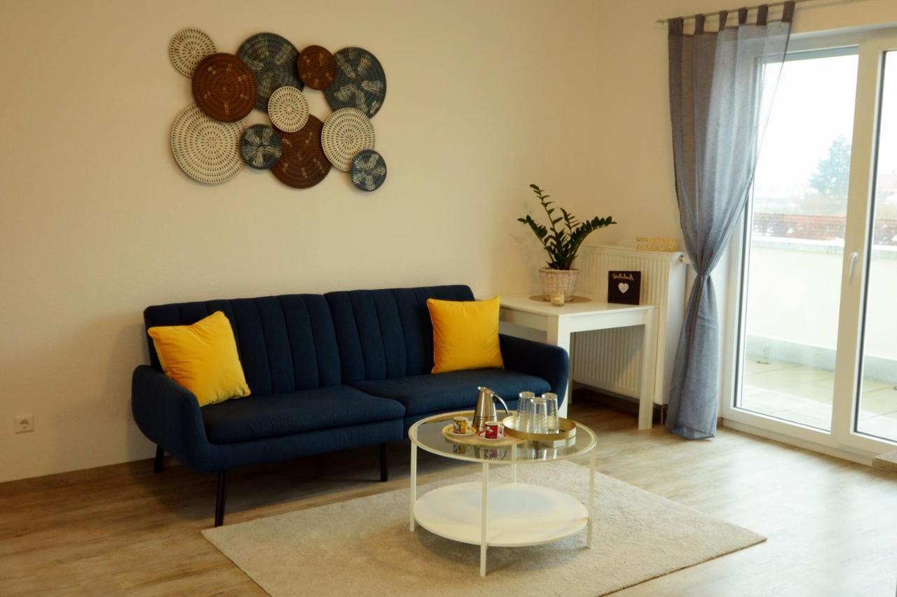 Unique Zentrale Moderne 2 Zimmer Wohnung Nahe Dem Park 빌린겐슈베닝겐 외부 사진